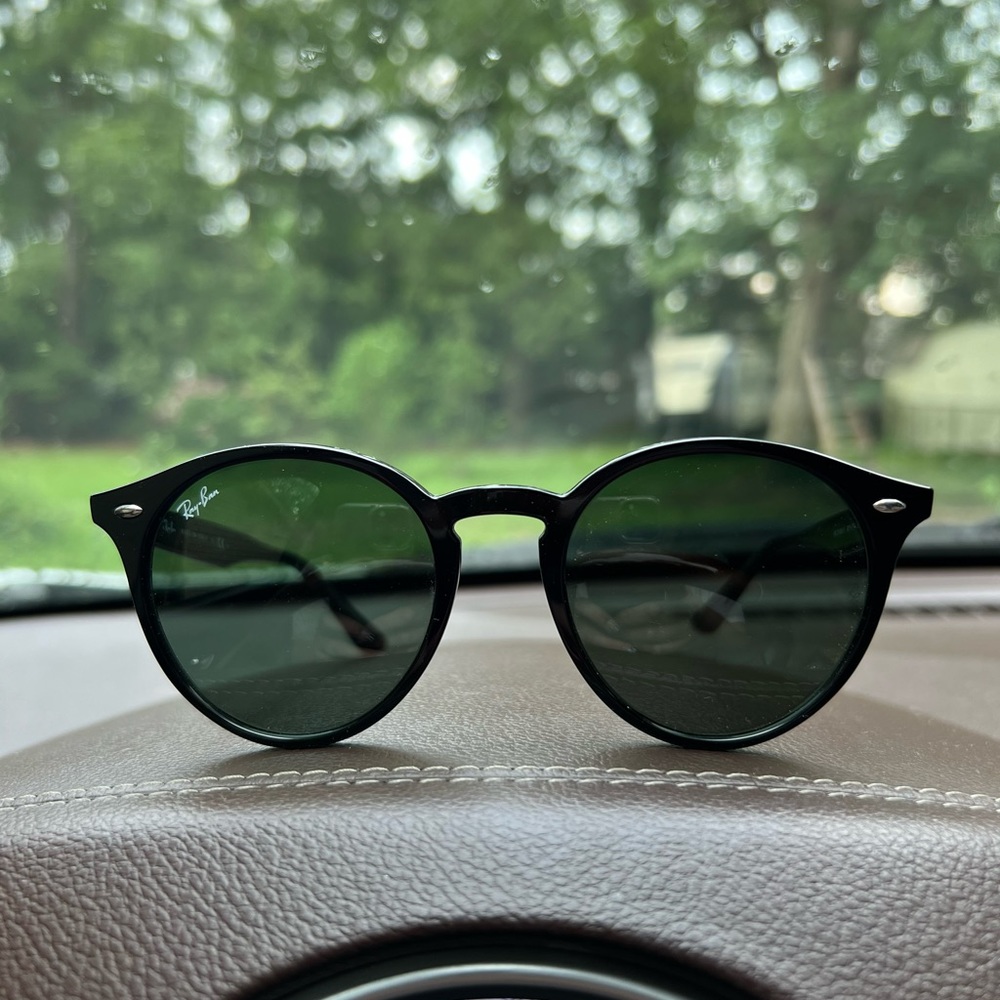 Ray Ban- RB2180-F- Excellent Condition